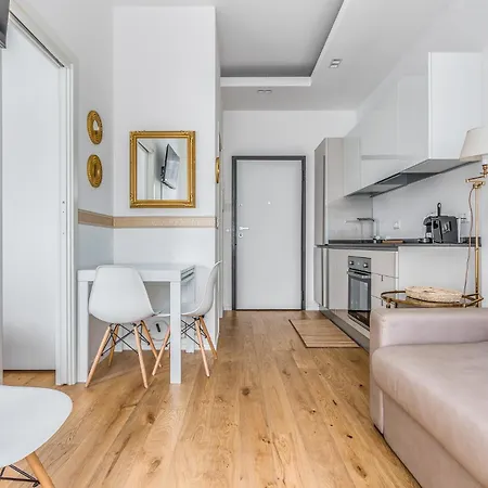 Vetra-parco Delle Basiliche 2 Pax- Wifi- Banfi Apartment